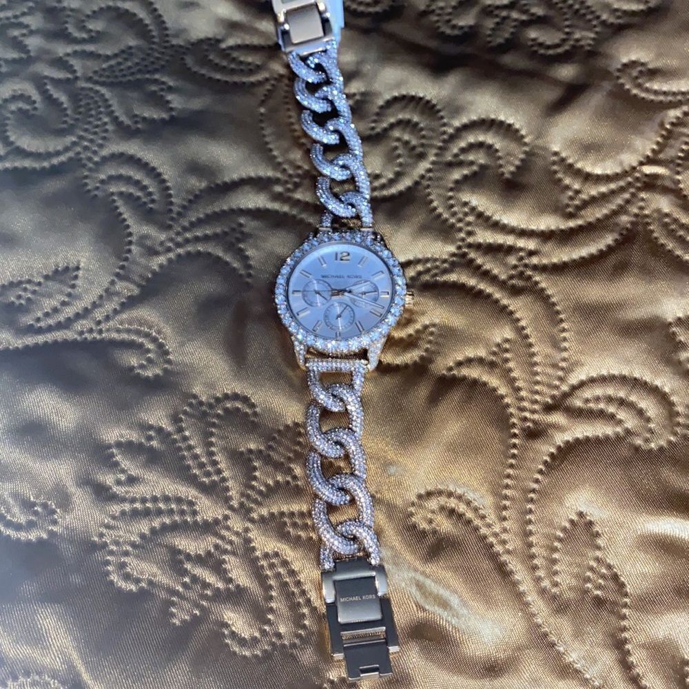 MICHAEL KORS watch - Picture 7 of 11